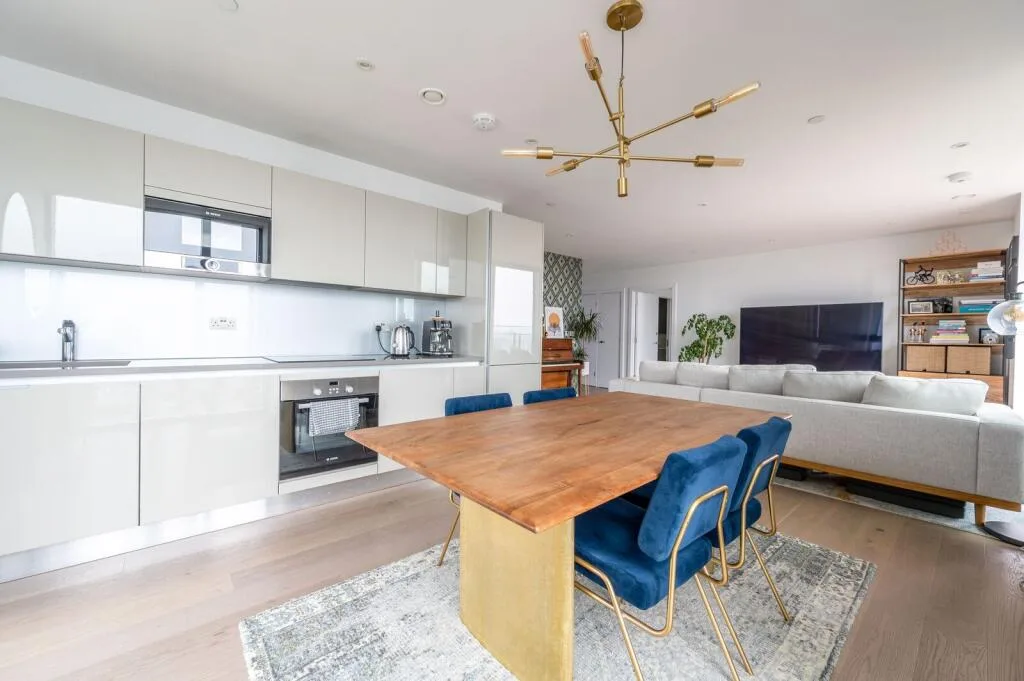 3 bedroom flat for rent