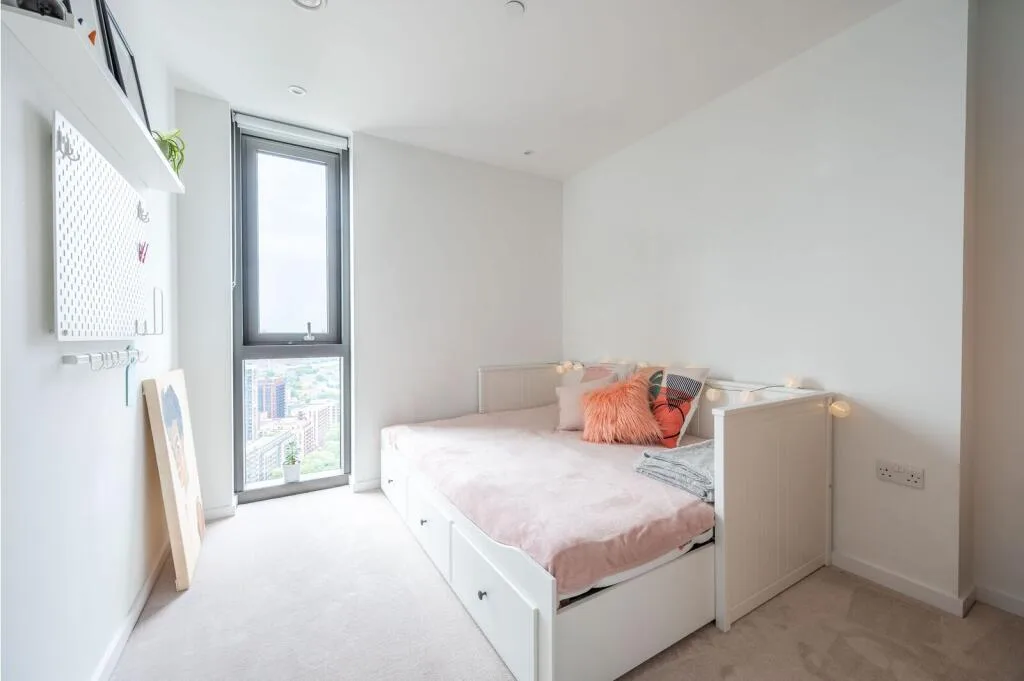 3 bedroom flat for rent