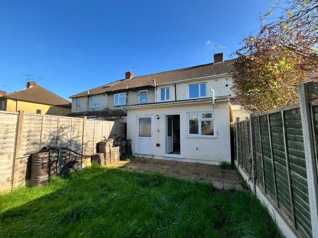 5 bedroom terraced house for rent