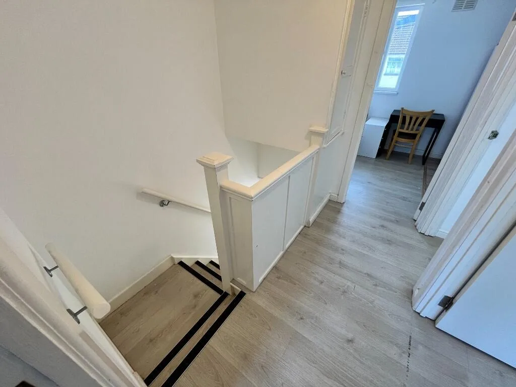 5 bedroom terraced house for rent