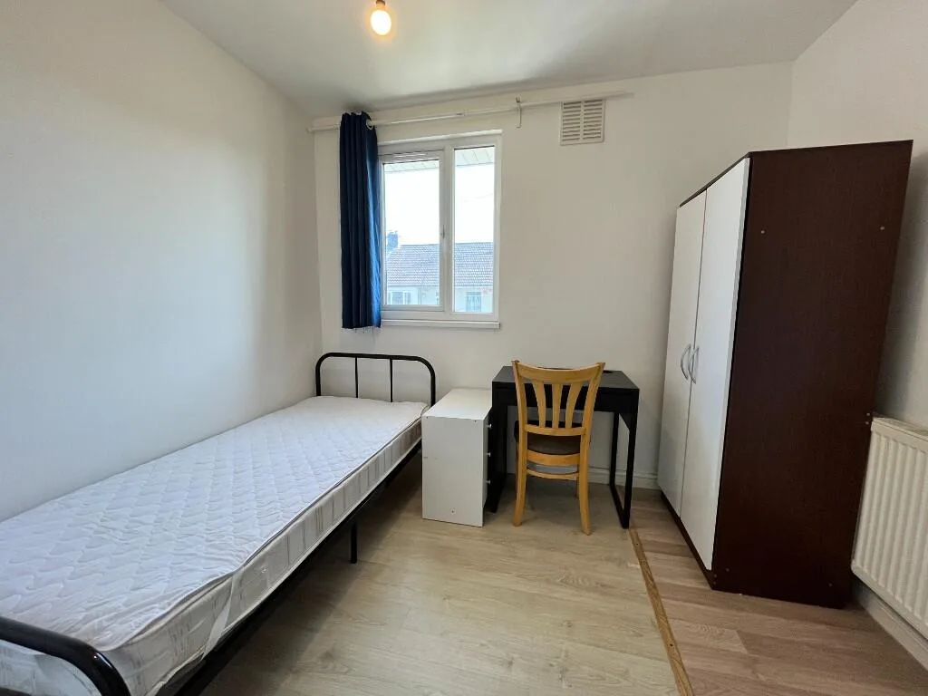 5 bedroom terraced house for rent
