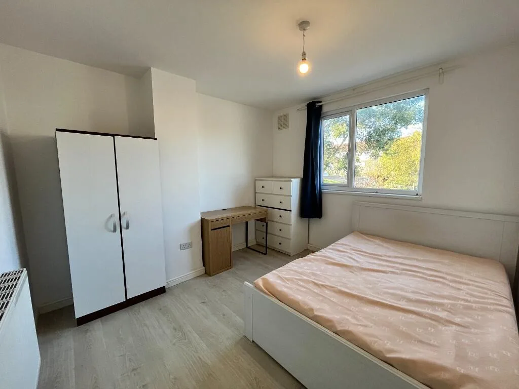 5 bedroom terraced house for rent