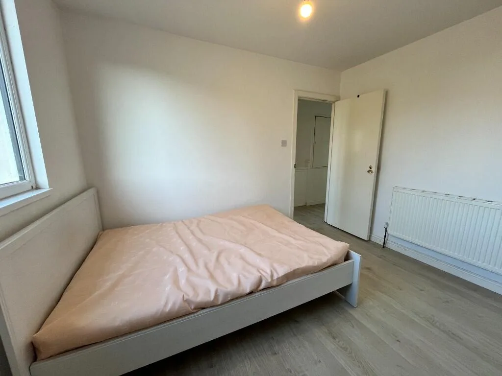 5 bedroom terraced house for rent