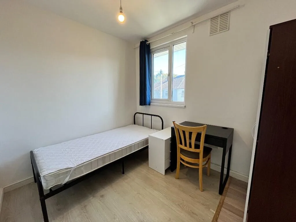 5 bedroom terraced house for rent