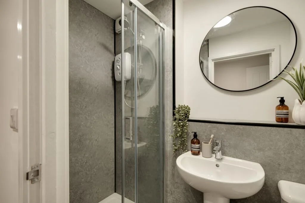 4 bedroom flat for rent