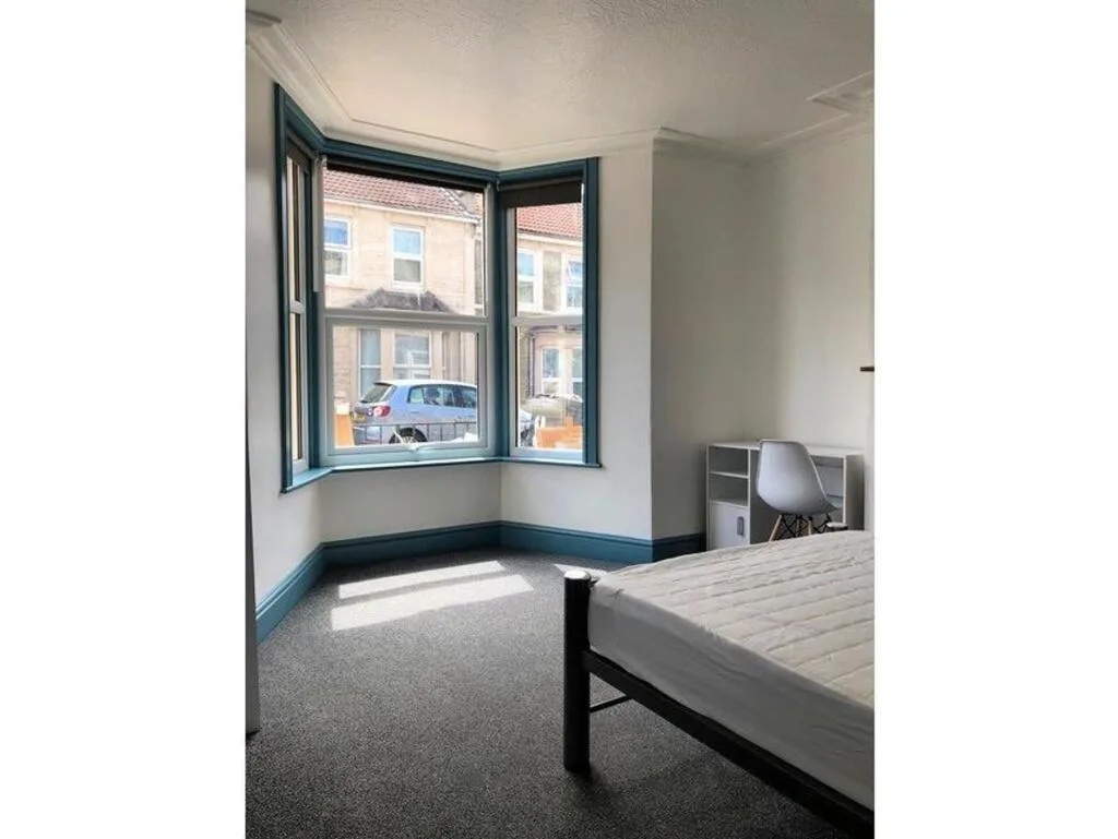 1 bedroom house share for rent