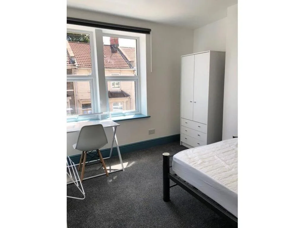 1 bedroom house share for rent