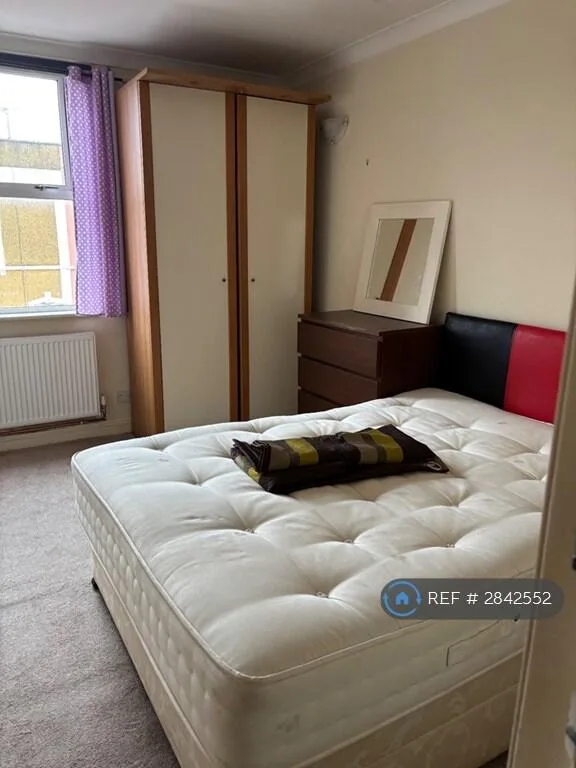 1 bedroom house share for rent