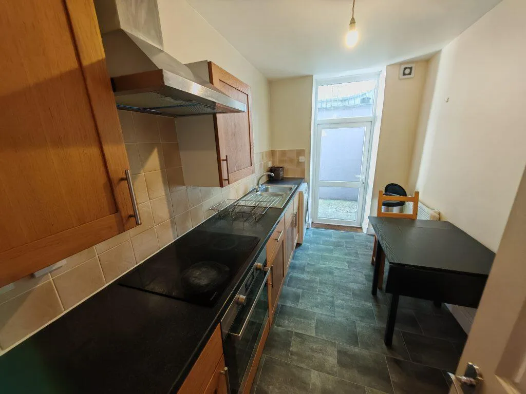 3 bedroom flat for rent