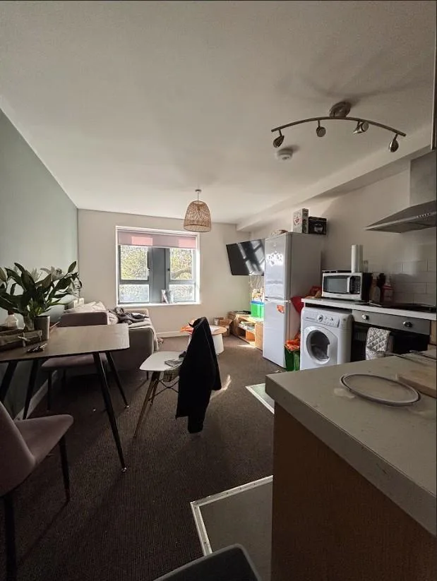 3 bedroom flat for rent