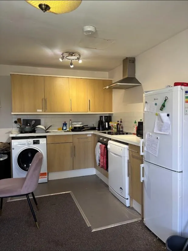 3 bedroom flat for rent