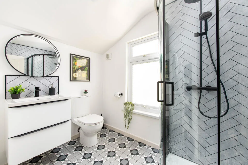 1 bedroom house share for rent