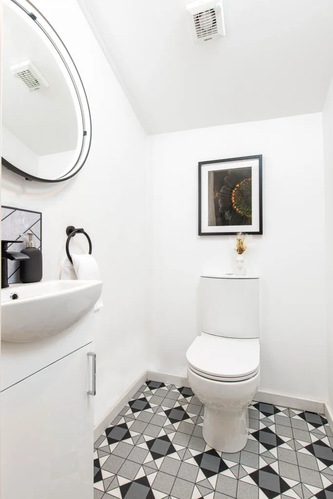 1 bedroom house share for rent
