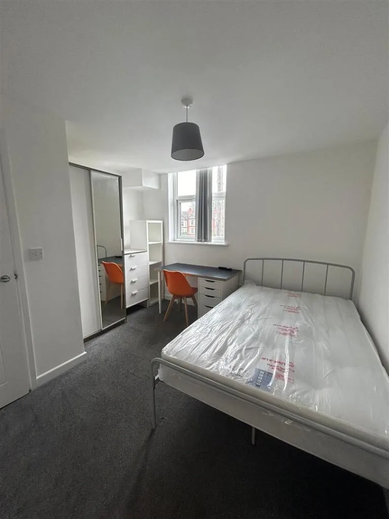 1 bedroom house share for rent