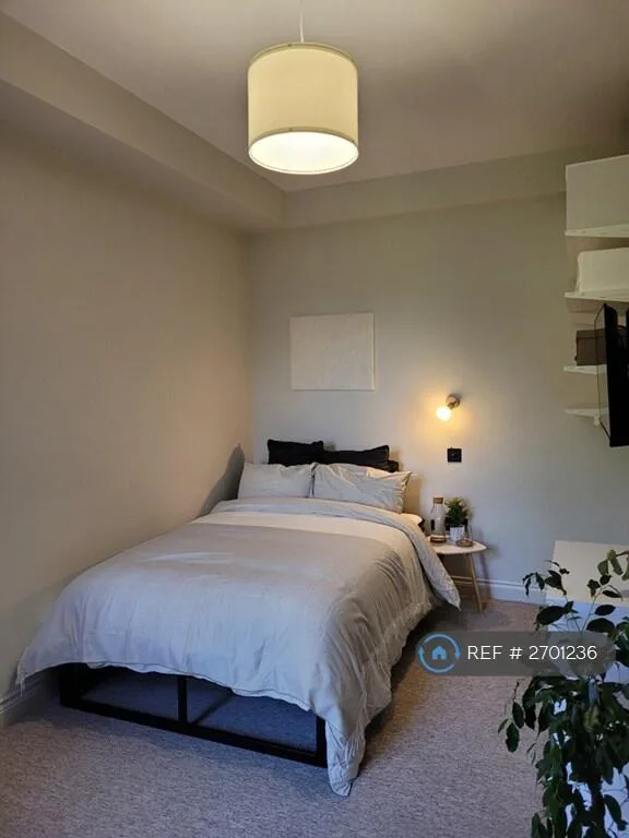 1 bedroom house share for rent