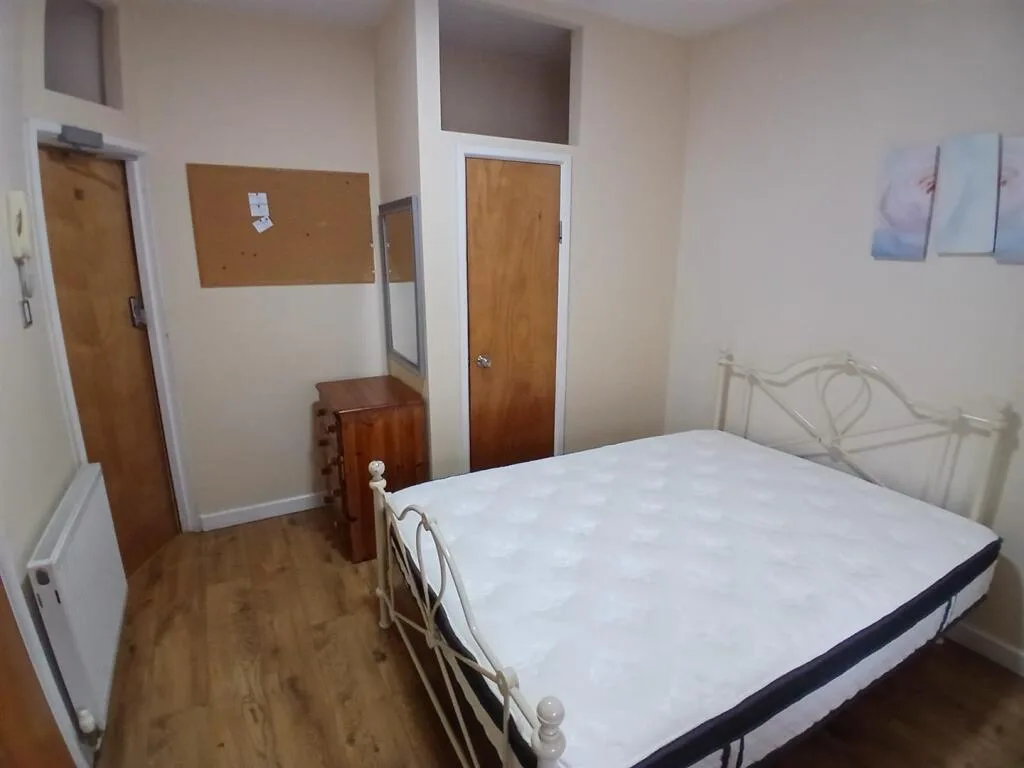 1 bedroom end of terrace house for rent