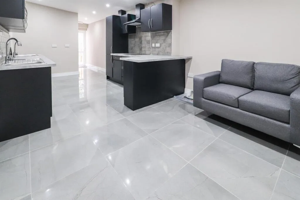 1 bedroom house share for rent