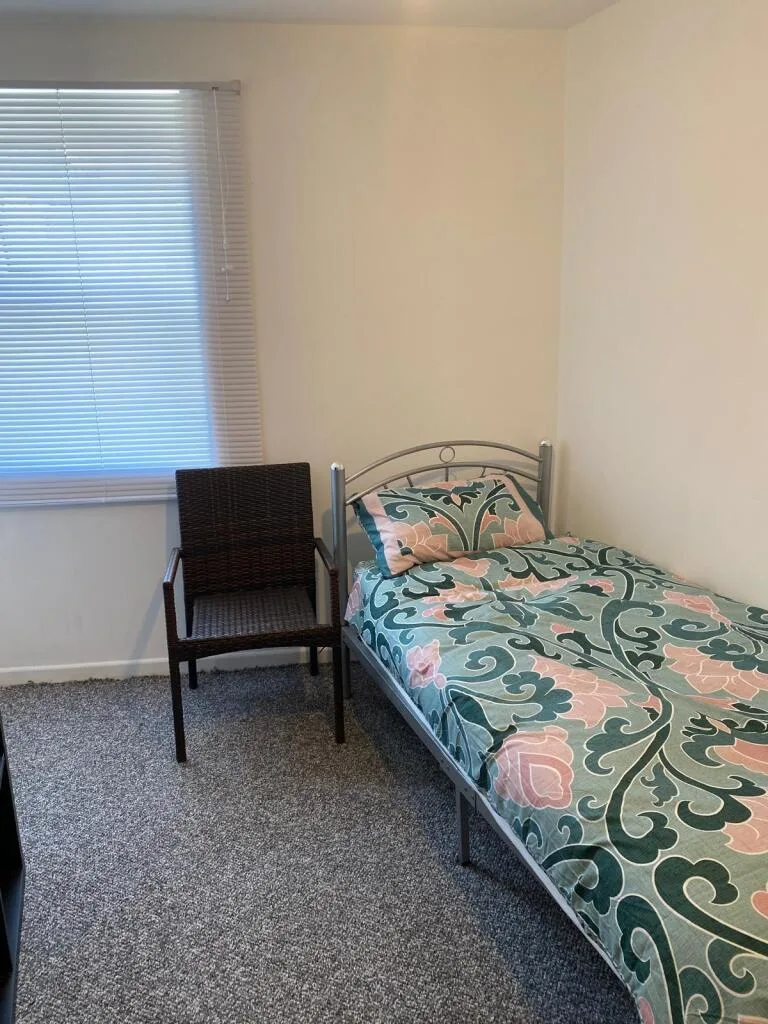 1 bedroom flat share for rent