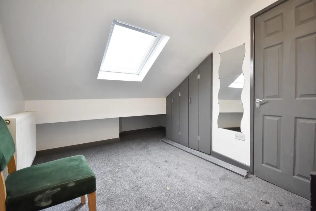 1 bedroom house share for rent