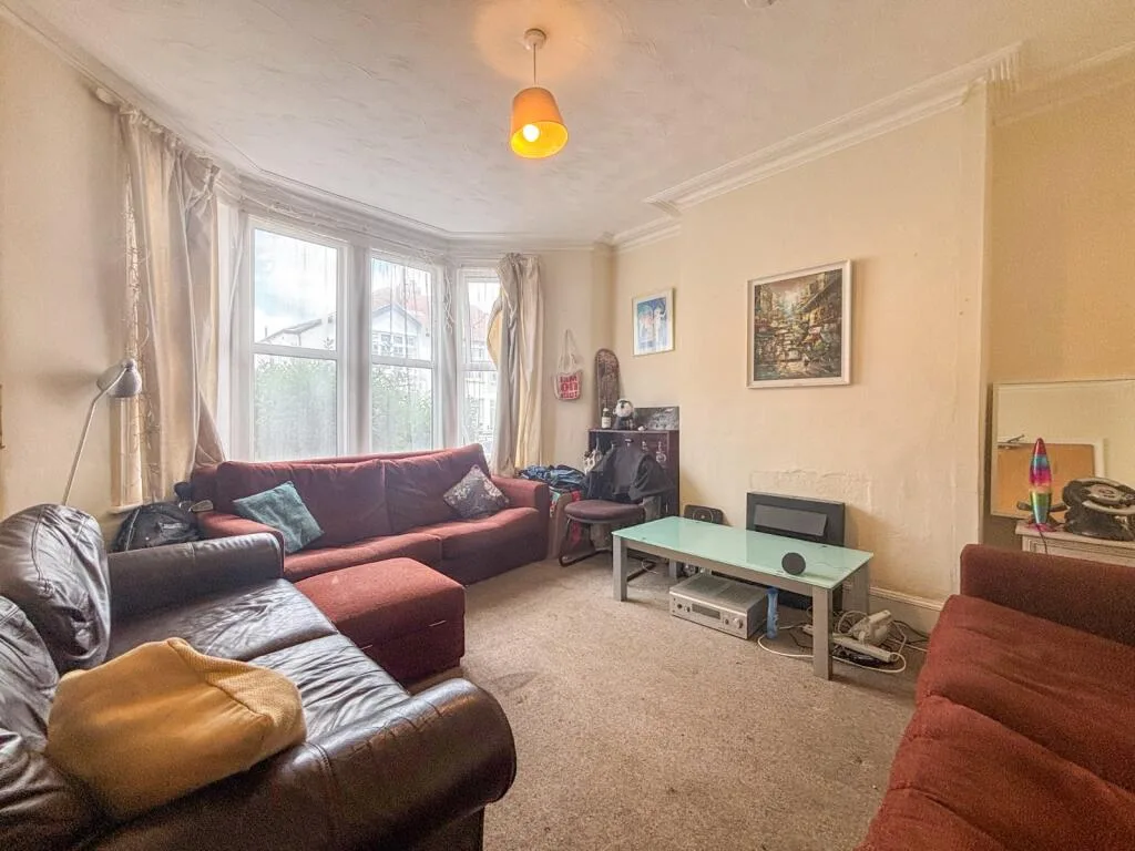 5 bedroom terraced house for rent