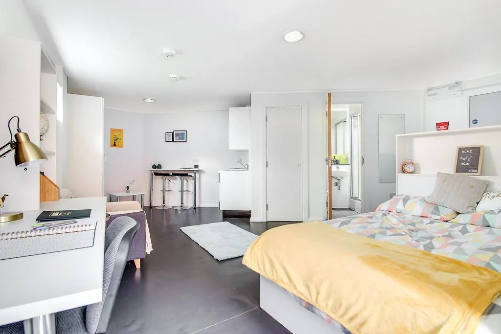 Studio flat for rent