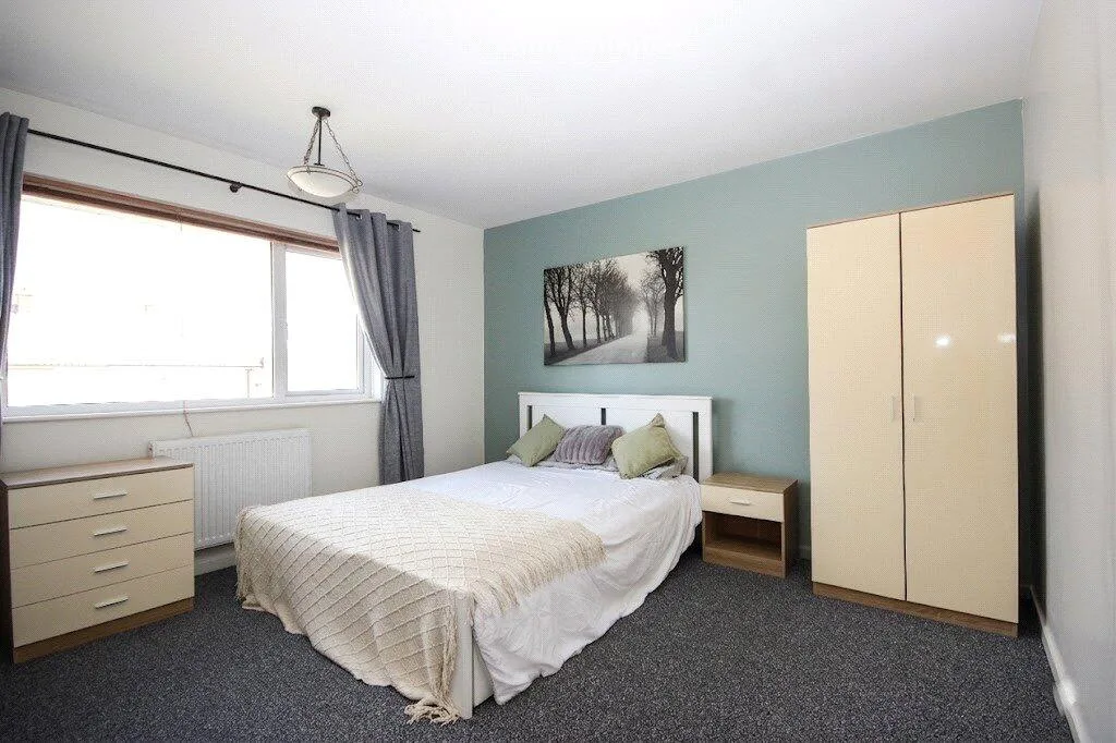 4 bedroom terraced house for rent