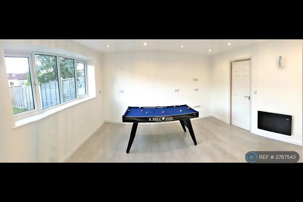 1 bedroom house share for rent