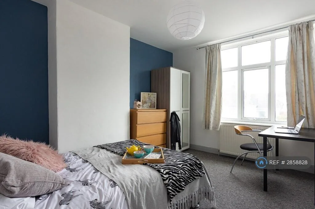 1 bedroom house share for rent