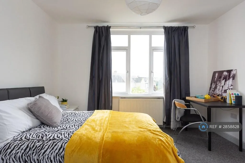1 bedroom house share for rent
