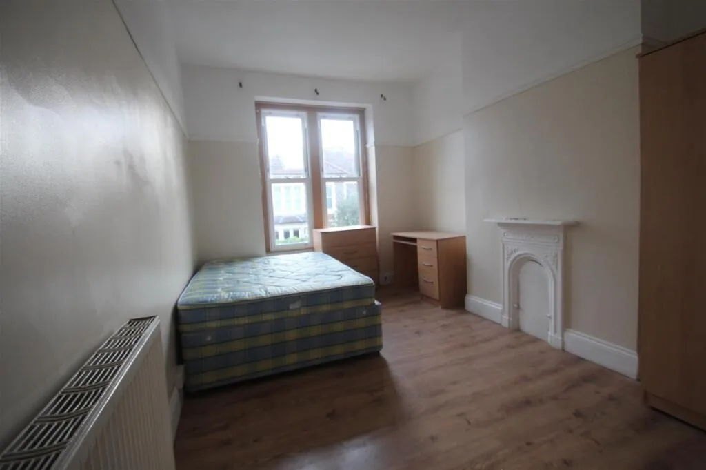 1 bedroom house share for rent