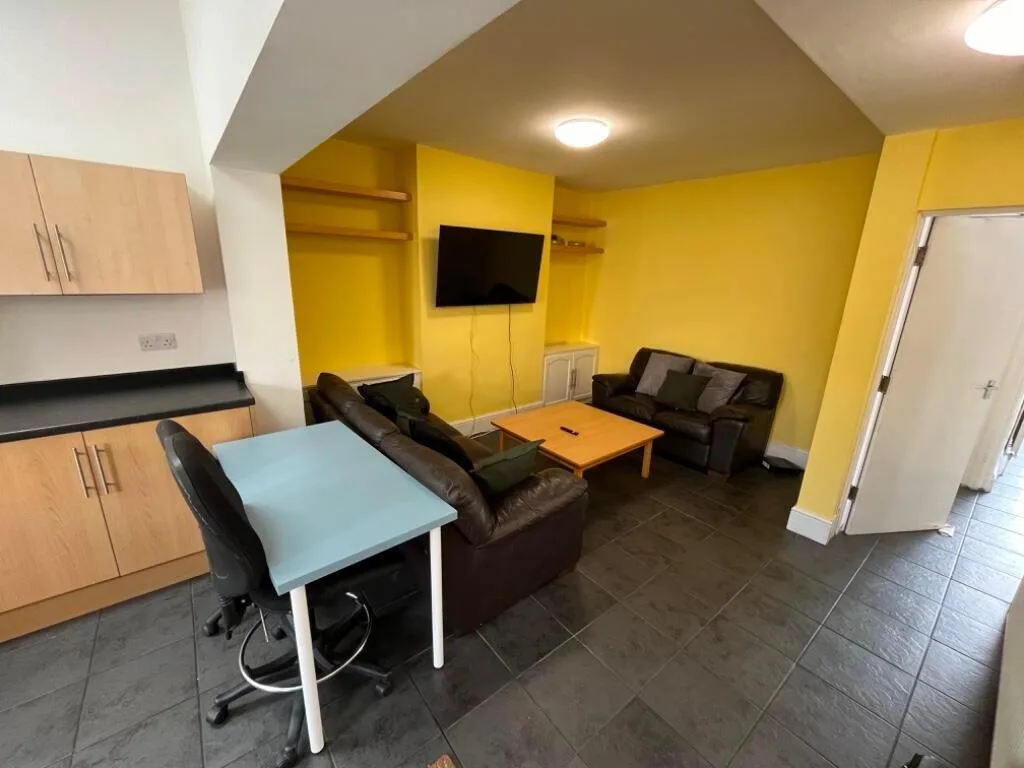 1 bedroom house for rent