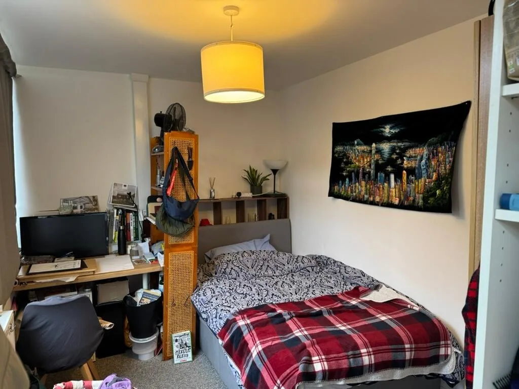 1 bedroom house share for rent