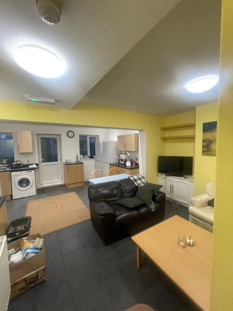 1 bedroom house for rent