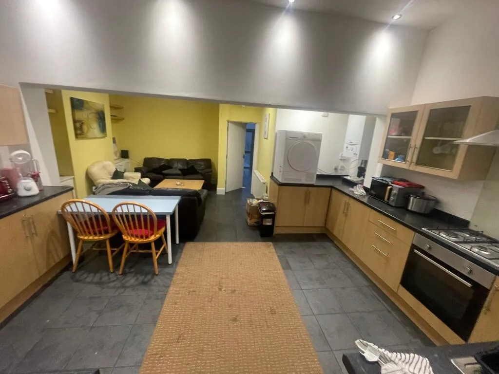 1 bedroom house for rent