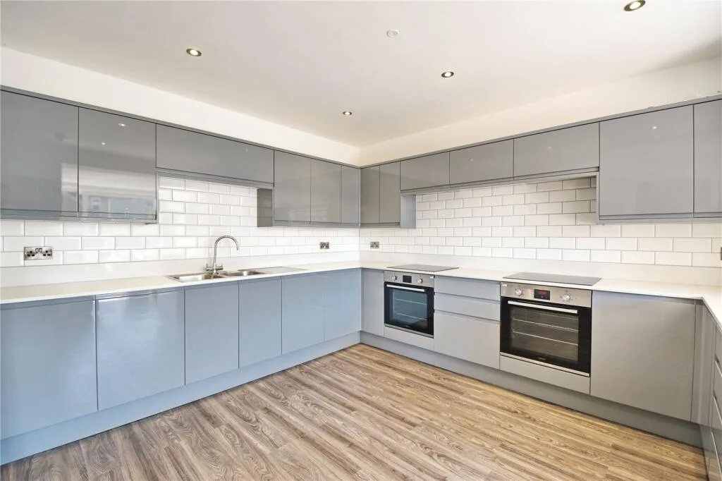 1 bedroom semi-detached house for rent