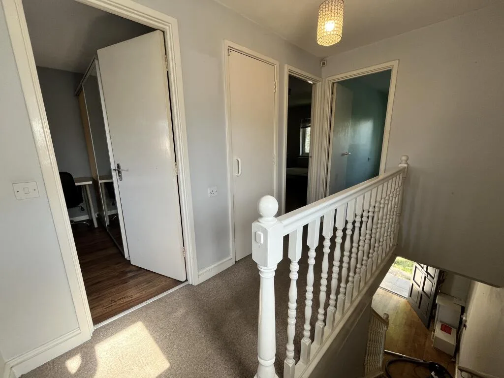 3 bedroom semi-detached house for rent
