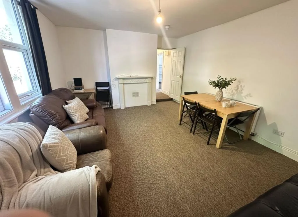 3 bedroom apartment for rent
