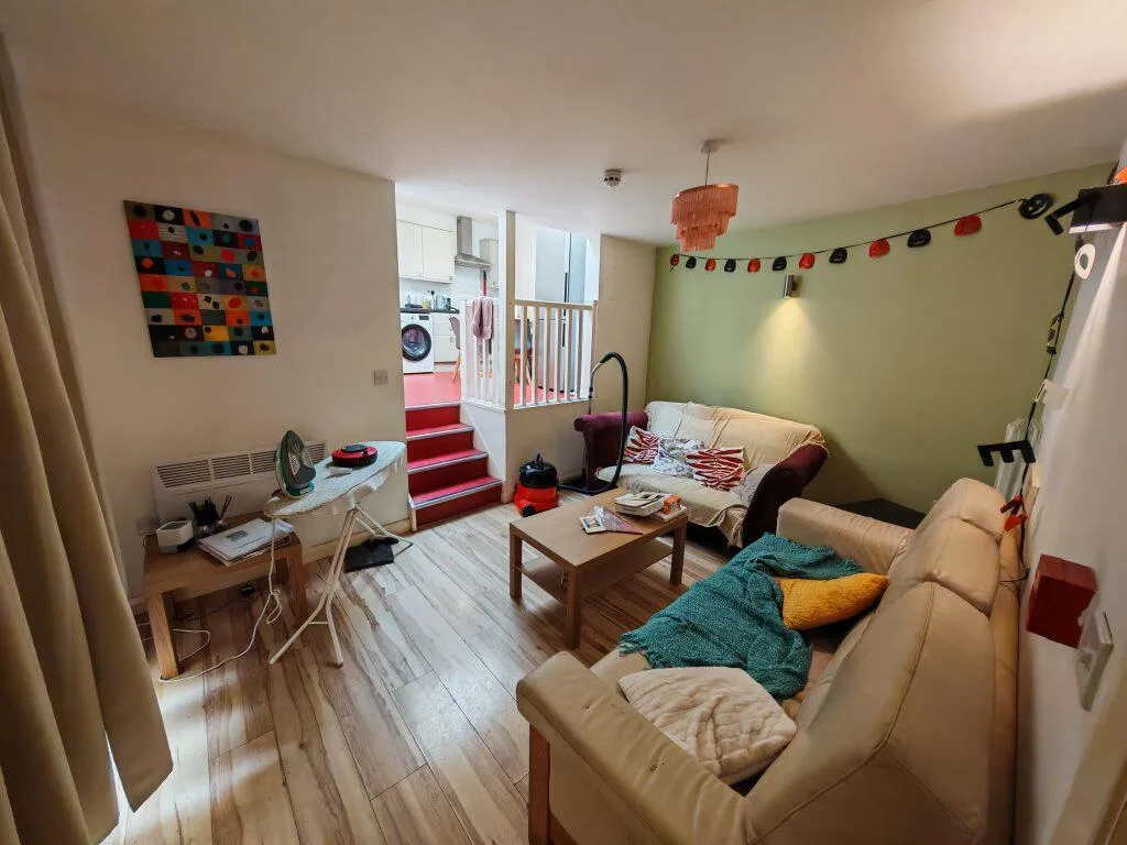 4 bedroom flat for rent