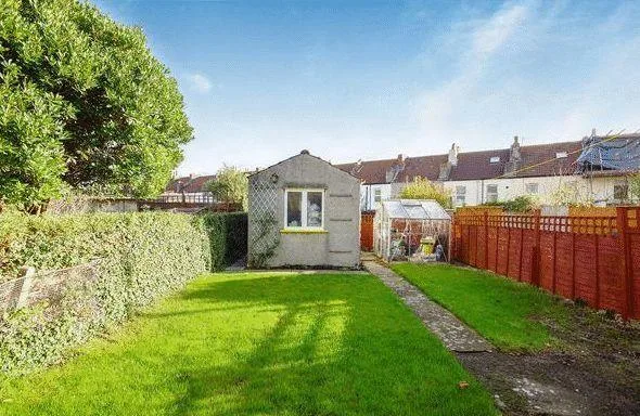 4 bedroom terraced house for rent