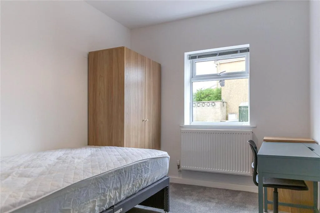 1 bedroom semi-detached house for rent