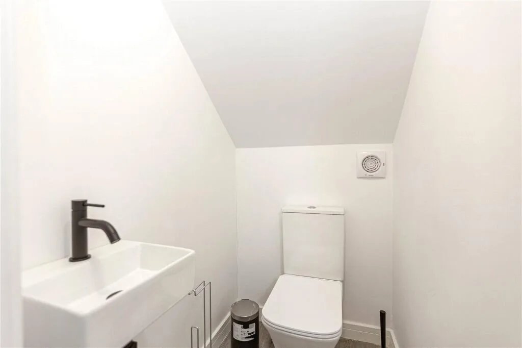 1 bedroom semi-detached house for rent
