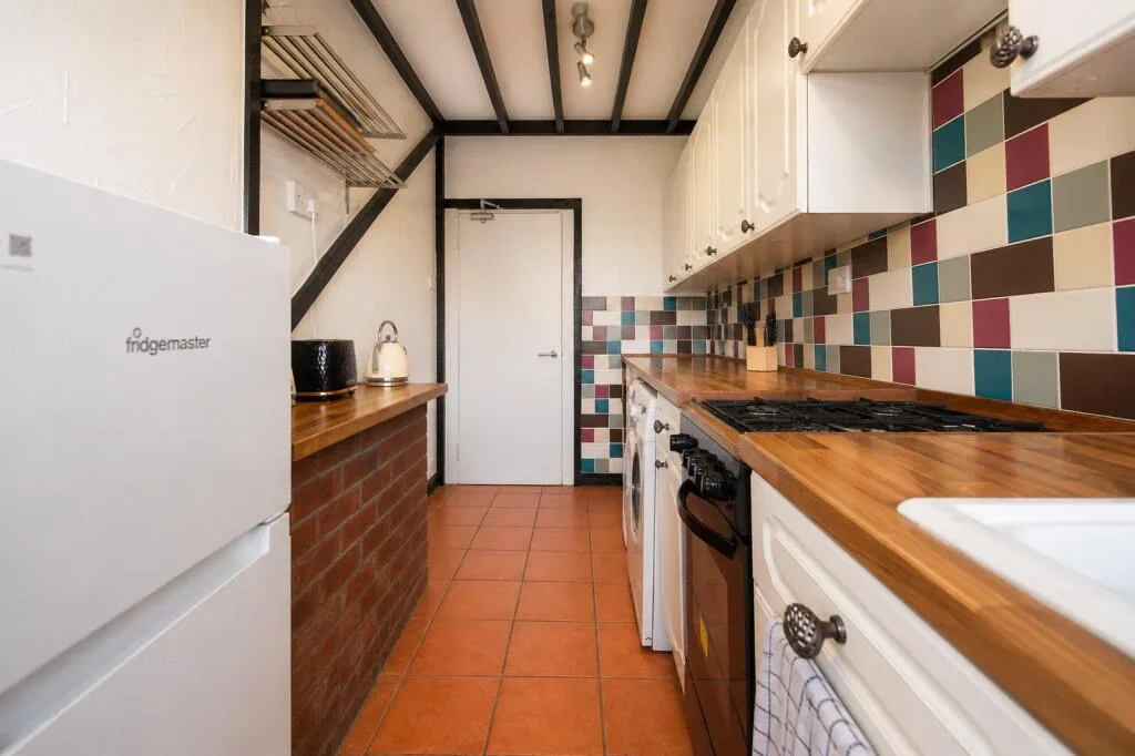 3 bedroom semi-detached house for rent