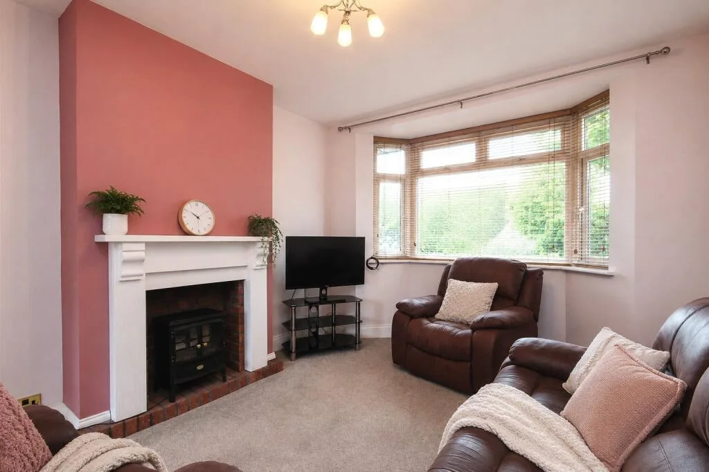 3 bedroom semi-detached house for rent