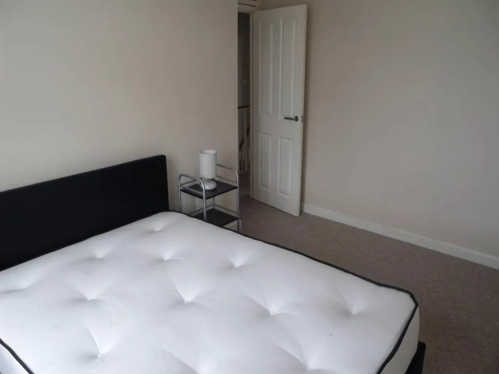 4 bedroom terraced house for rent