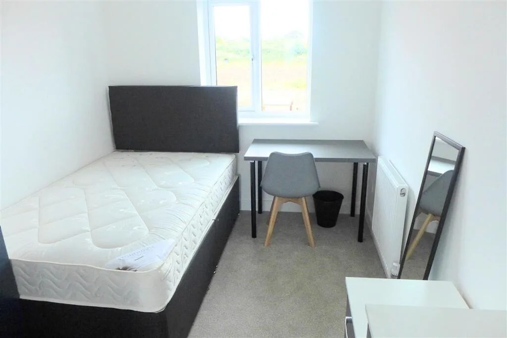 1 bedroom detached house for rent