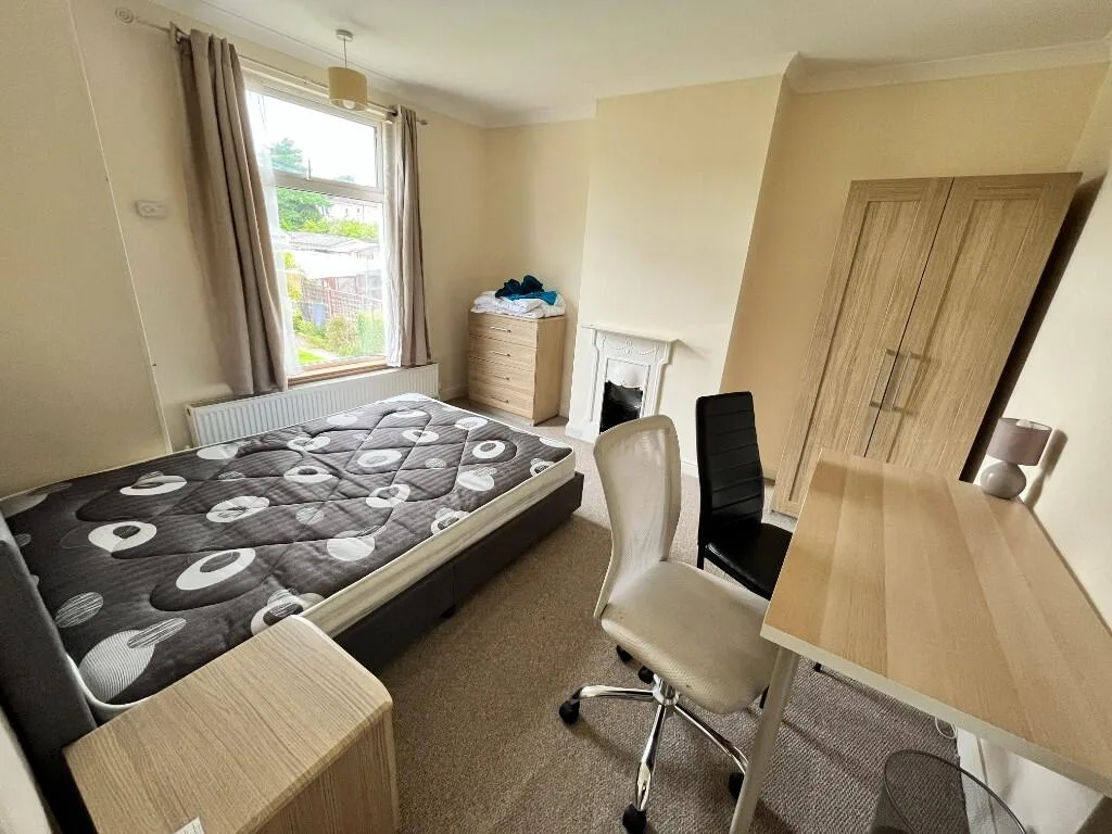 4 bedroom terraced house for rent