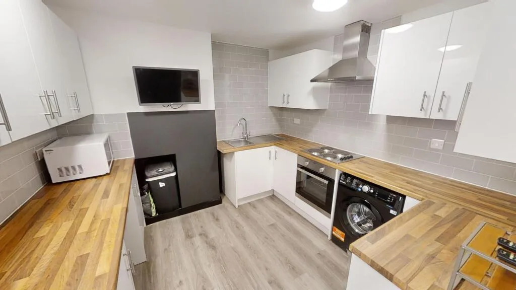 1 bedroom semi-detached house for rent