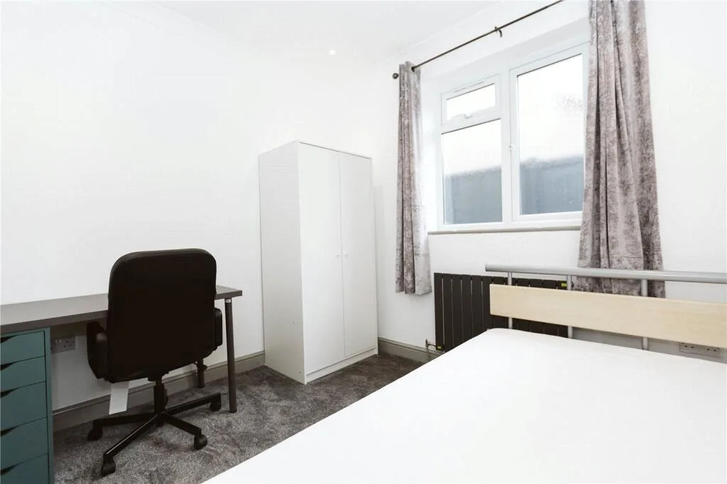 1 bedroom semi-detached house for rent