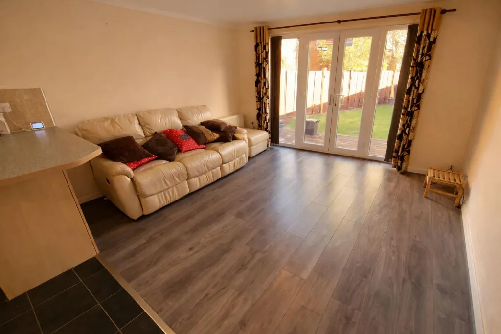 4 bedroom town house for rent