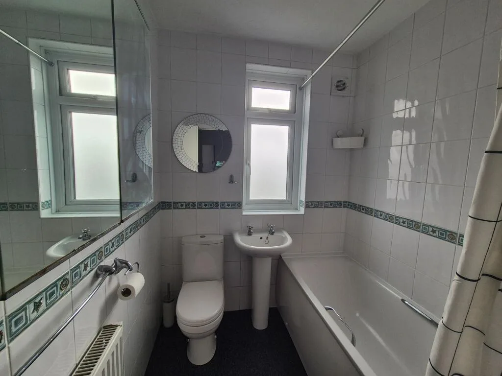 4 bedroom terraced house for rent